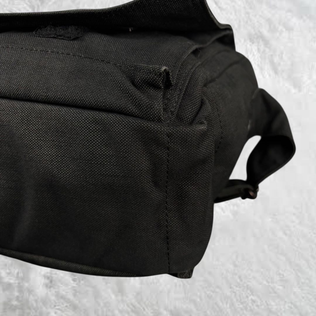 whitewhite0831スモーキー　メッセンジャーバッグ　ブラック