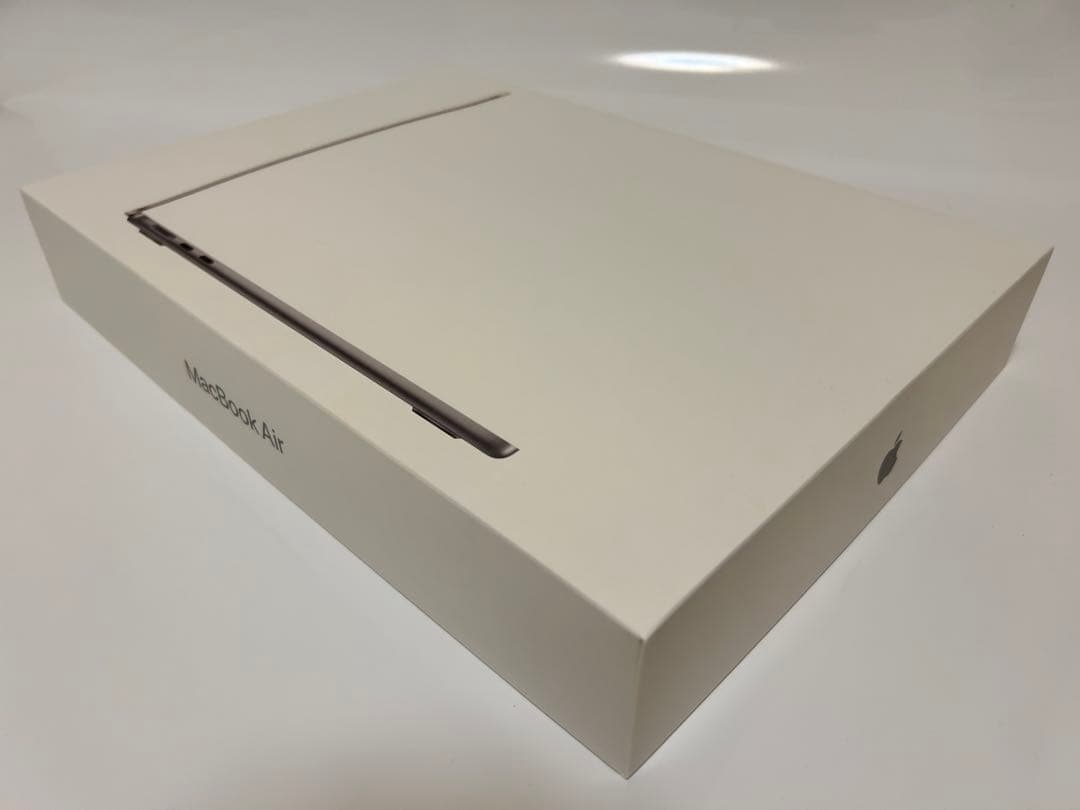 美品MacBookAir 2024 13インチ M3 256GB スペースグレイ