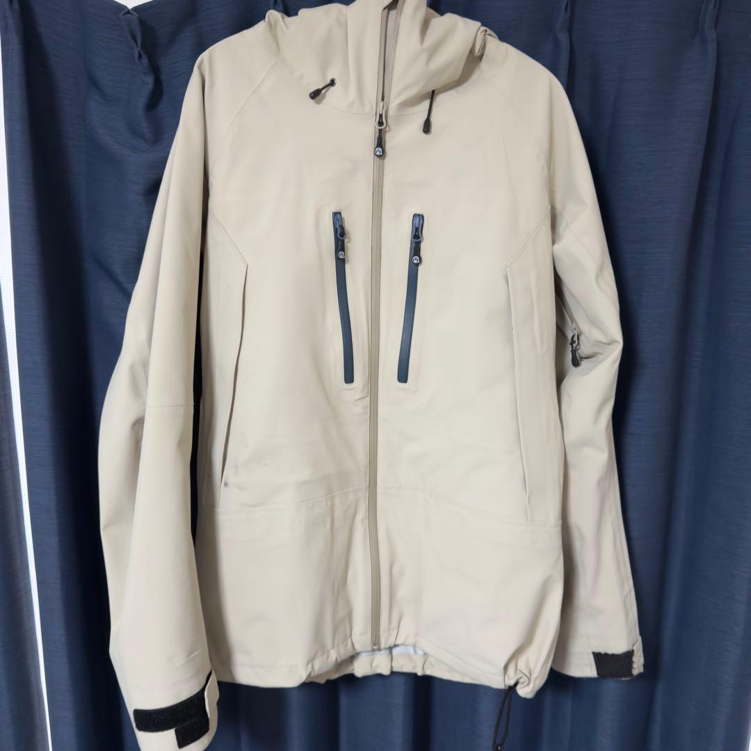 h*様 unfudgeベージュ ジャケットとビブパン