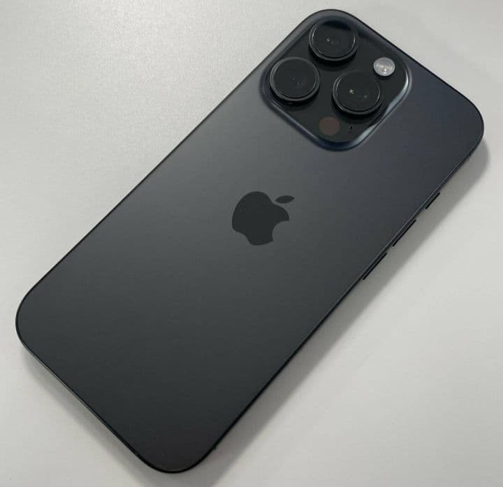SIMフリー iPhone 16 Pro 256GB　バッテリー100%