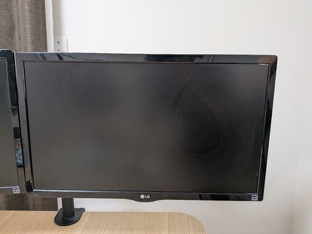 LG 21.5インチモニター 2枚＋モニターアーム　セット