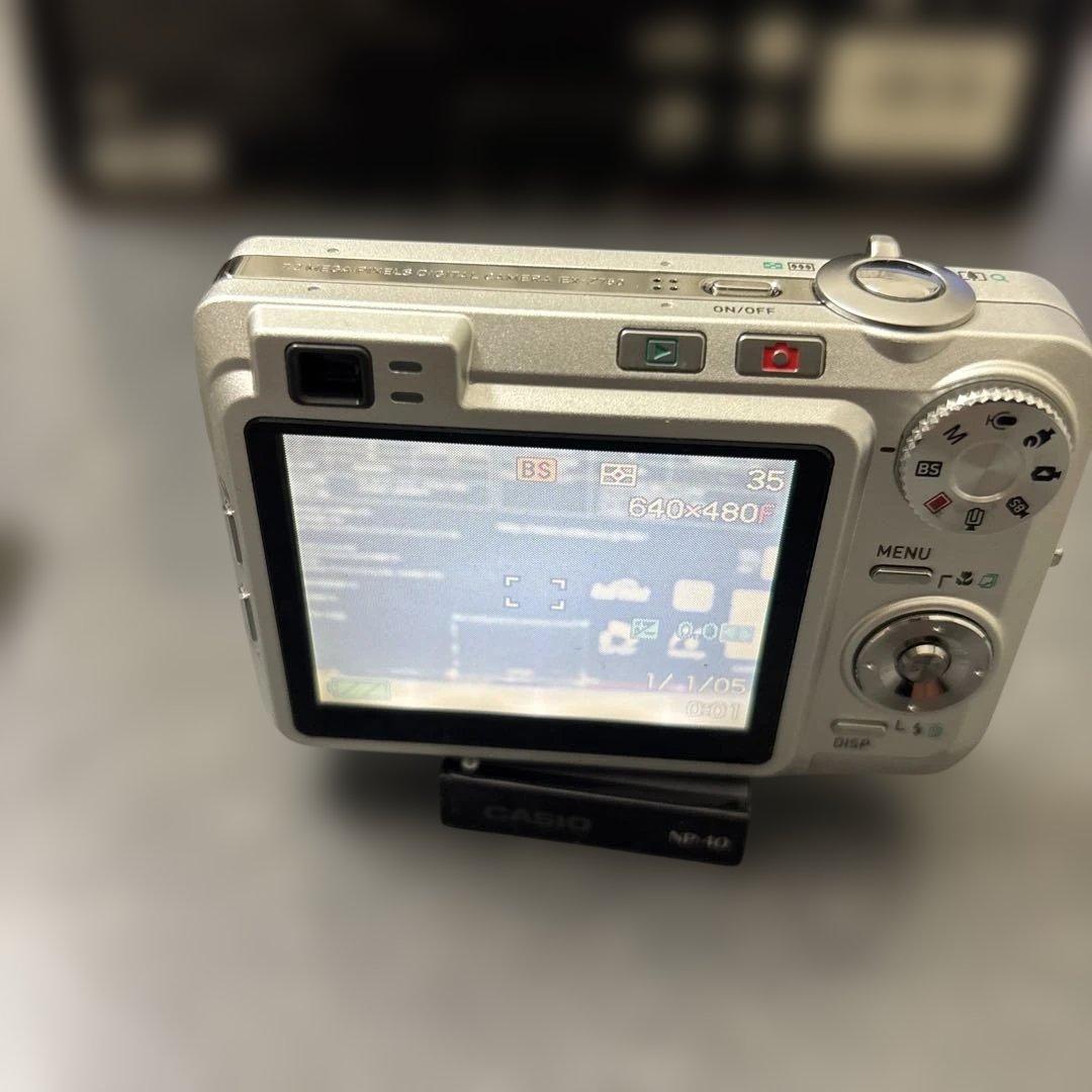 CASIO EXILIM EX-Z750 コンパクトデジタルカメラ