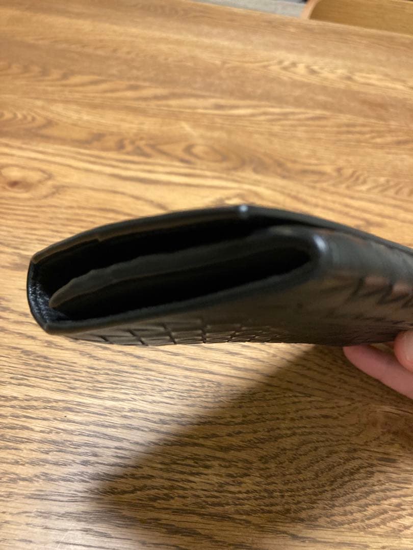 【間もなく商品を取り下げます！！】ボッテガ・ヴェネタ/イントレチャート長財布