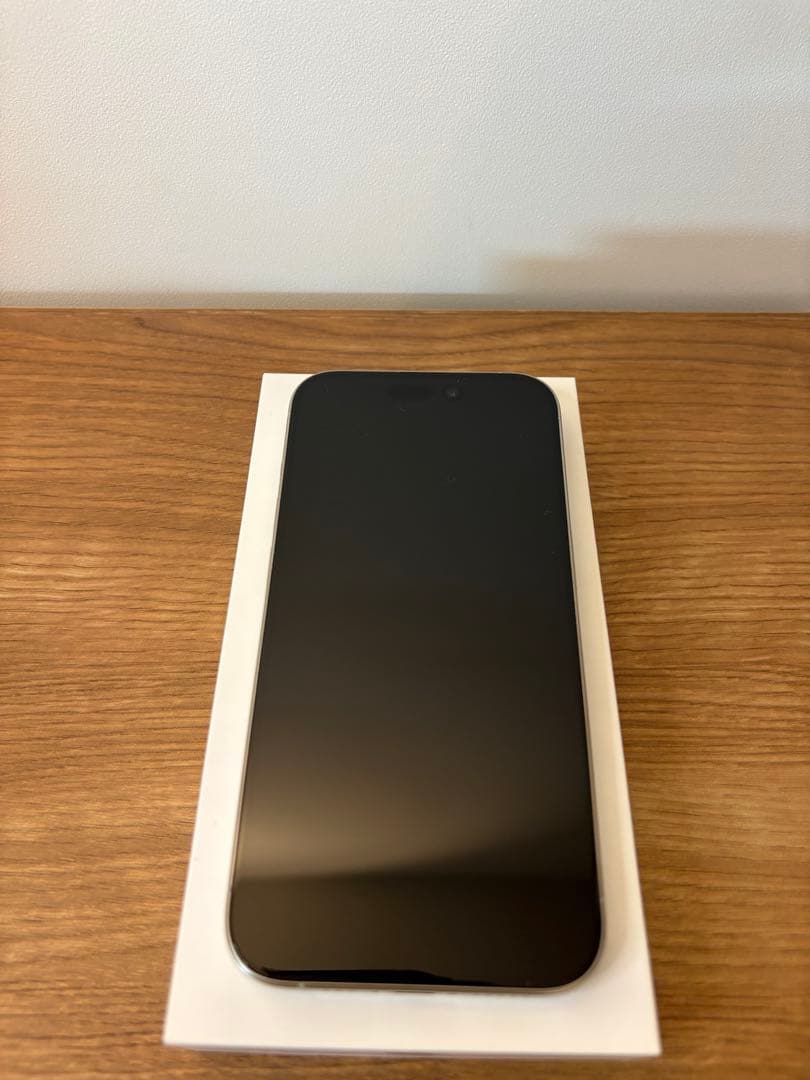 Apple iPhone 15 Pro ホワイトチタニウム 本体 128GB