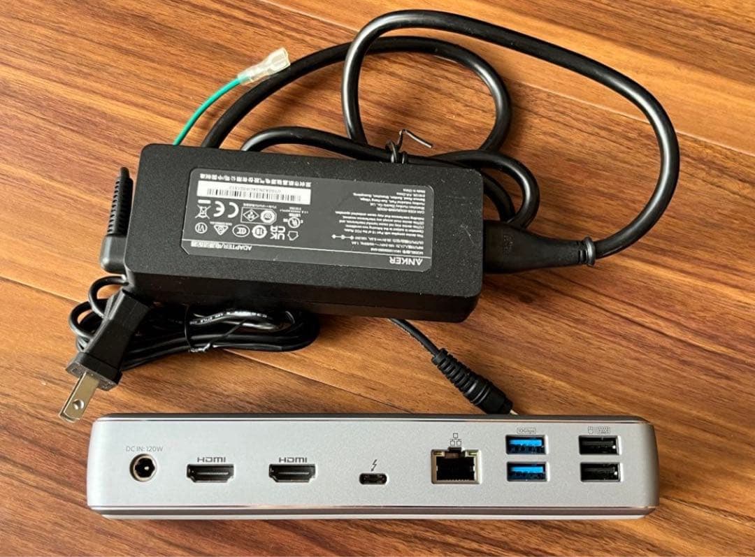 Anker Thunderbolt ドッキングステーション