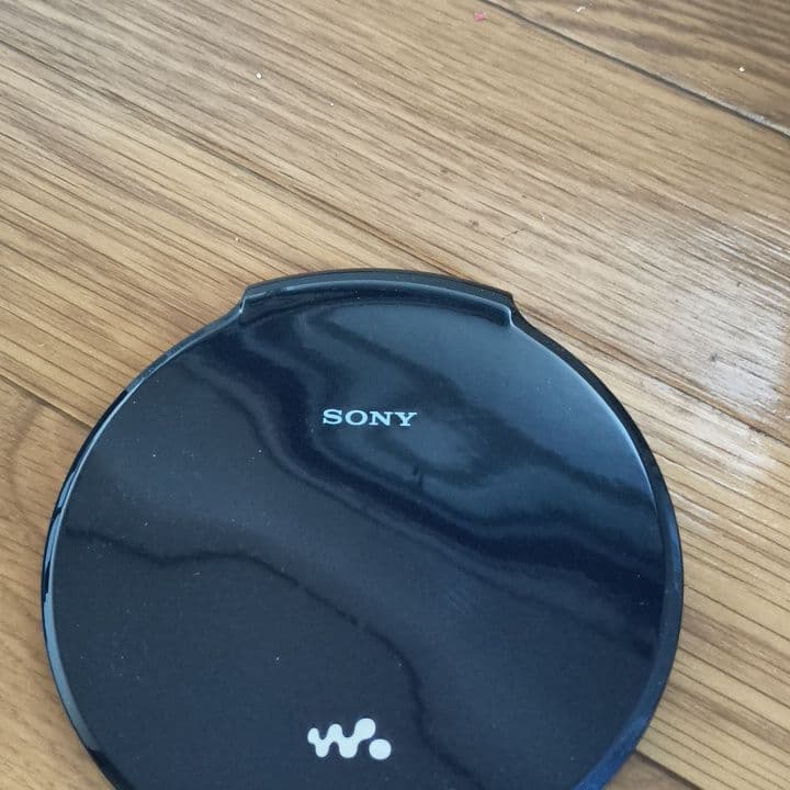SONY D-NE20 ポータブルCDプレーヤー（ジャンク）