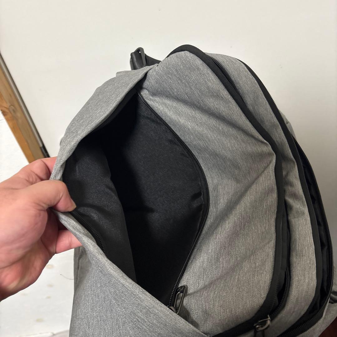 QUICKPACK グレー メッセンジャーバッグ