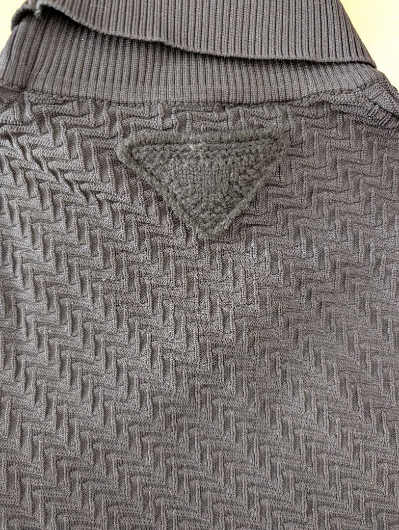 PRADA タートルネックセーター 52