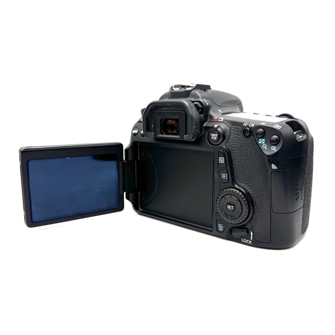 美品 CANON EOS 70D レンズキット デジタル一眼レフカメラ