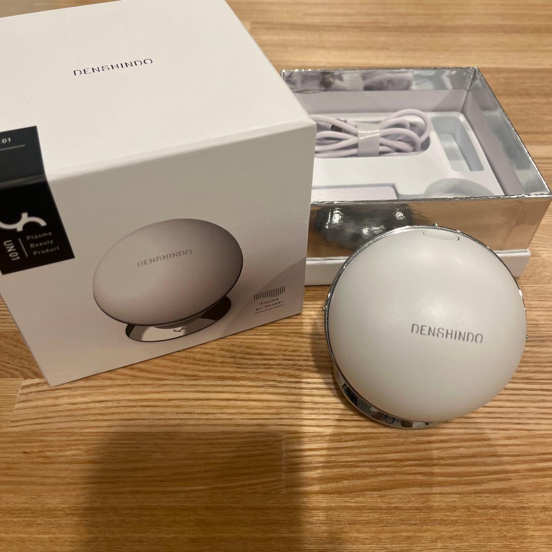 中古！プラズマエアシャワー美顔器Un アン DENSHINDO UN01-W