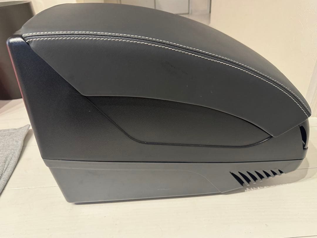 JAGUAR セントラルアームレストクーラー/ウォーマー　車載冷蔵庫