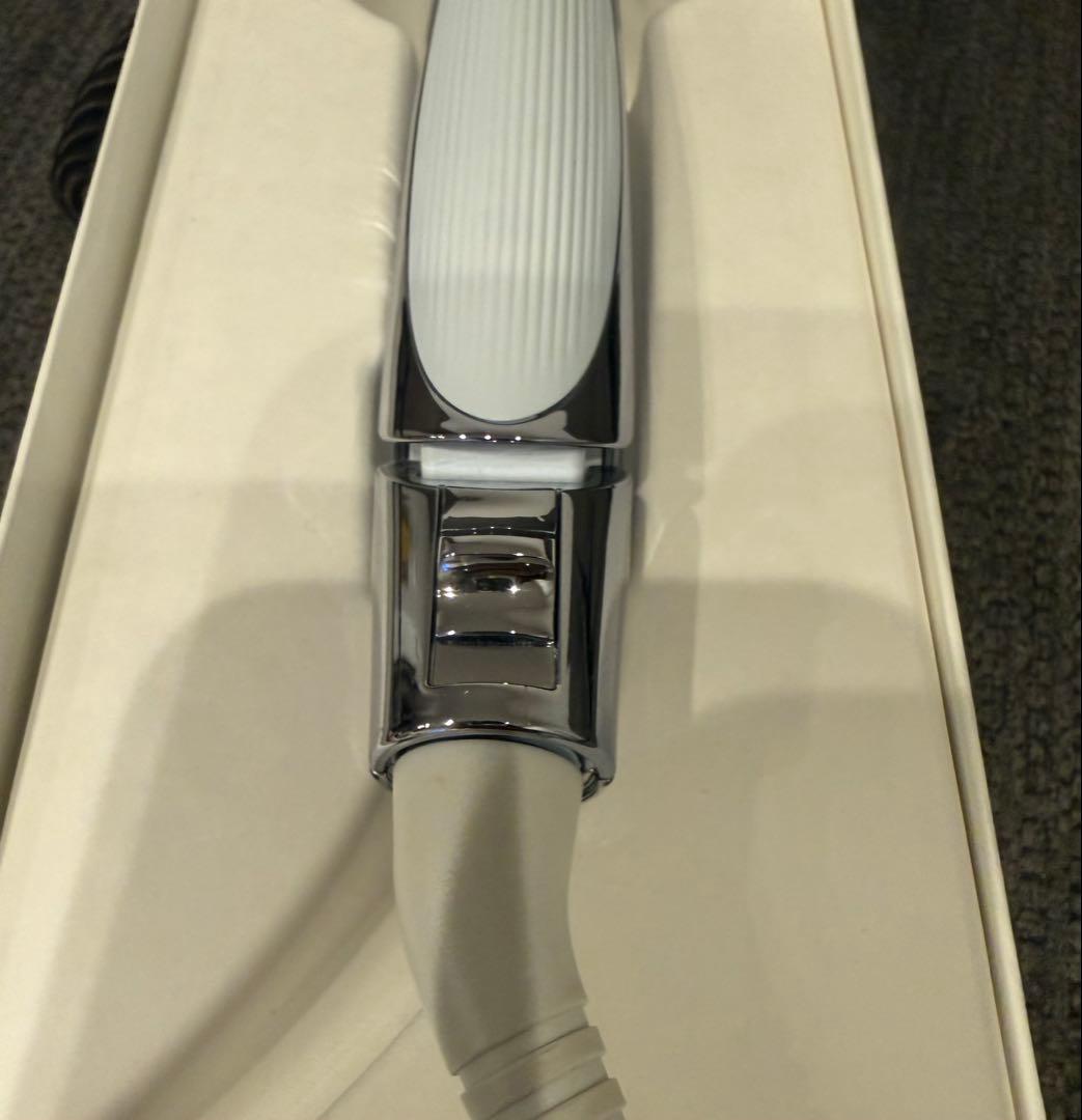 リファビューテック　ストレートアイロン　Refa 中古