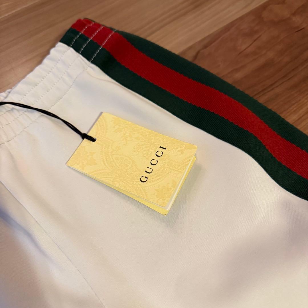 新品タグ付き★GUCCI キッズ ズボン スウェット パンツ シェリーライン