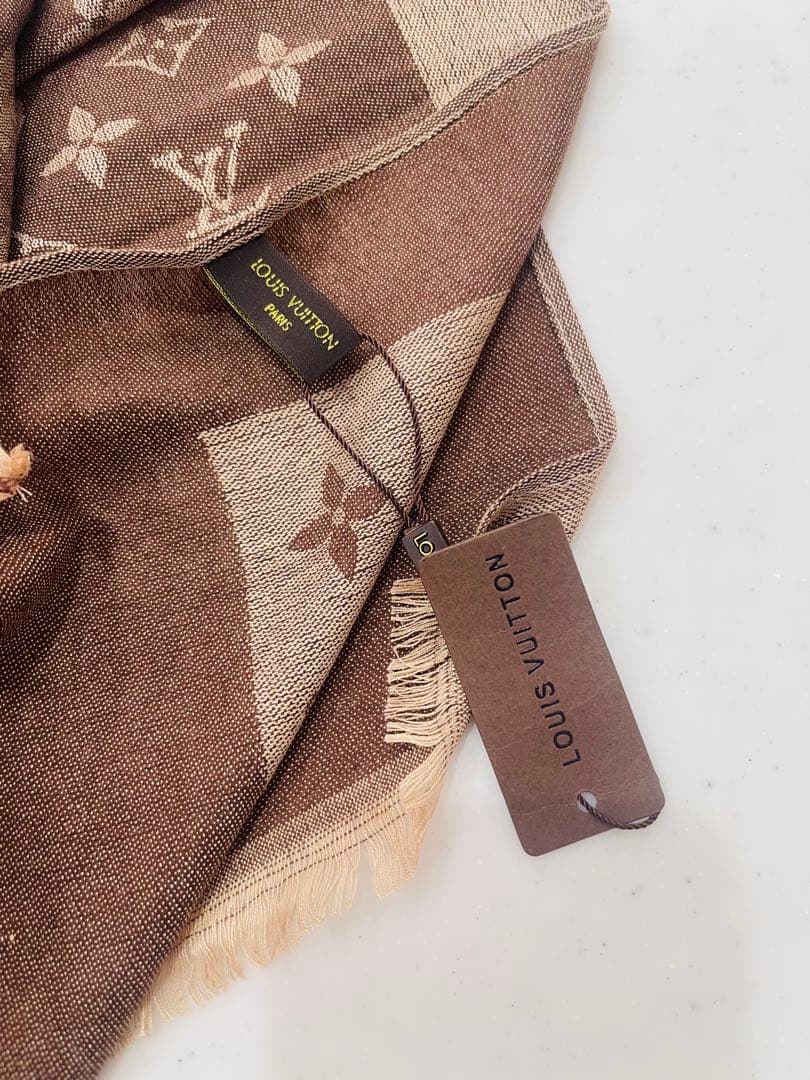 Louis Vuitton ロゴパターン ストール