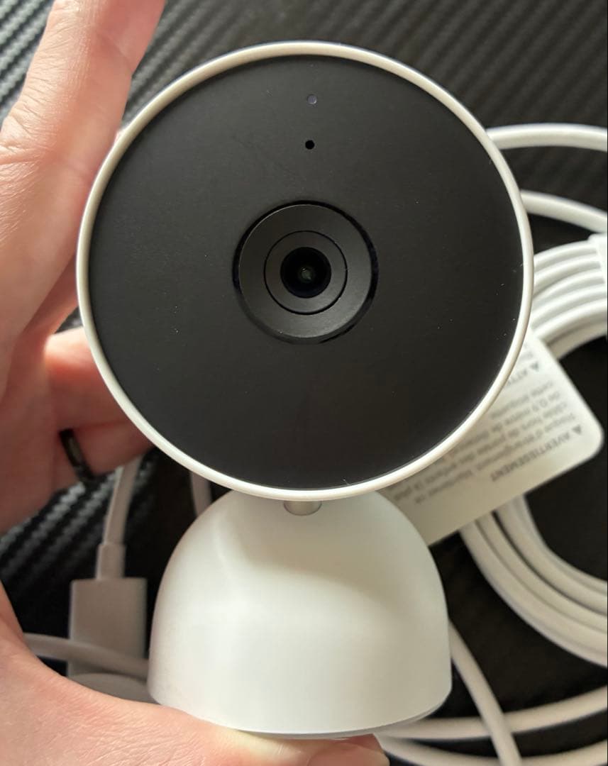 Google Nest Cam (屋内用 / 電源アダプター式 / 第2世代)