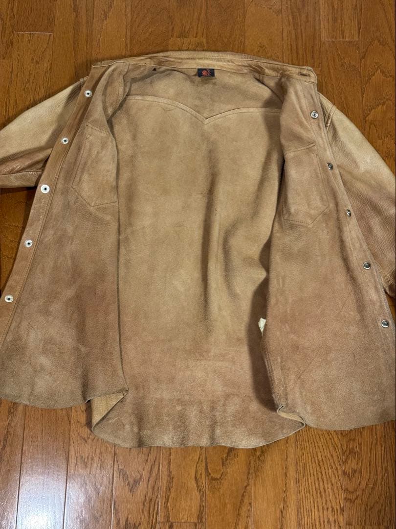 レッドムーンディアスキンシャツ