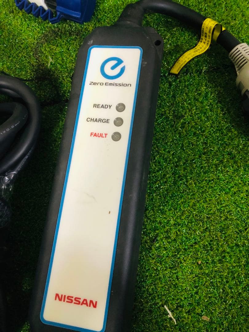 ⚫︎送料無料⚫︎動作確認済⚫︎日産 リーフ サクラ アリア EV車 充電ケーブル