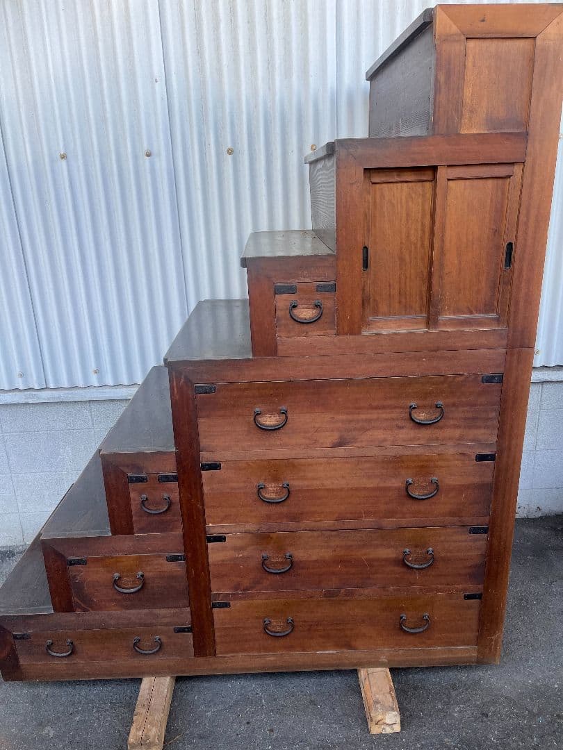 お値下げしました！！！古民家　年代物　階段箪笥　左下がり