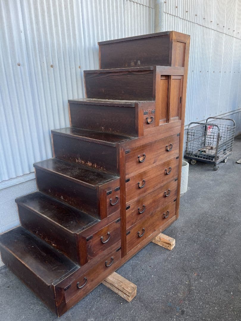 お値下げしました！！！古民家　年代物　階段箪笥　左下がり