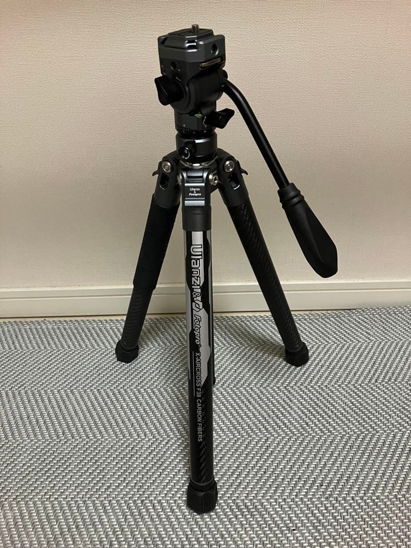 Ulanzi F38 カーボン三脚