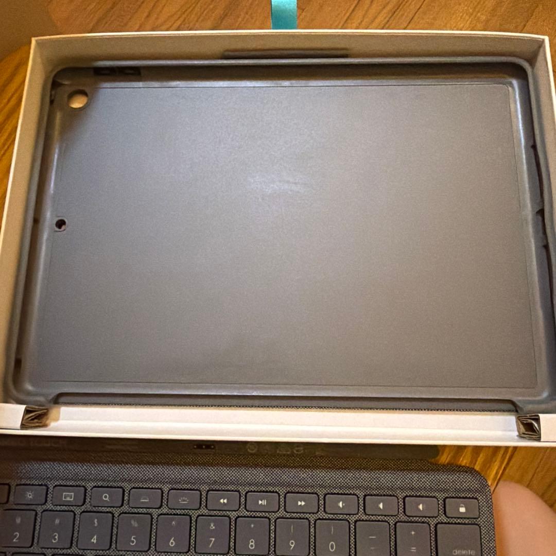 ipadケース コンボタッチ　第7・8・9世代　COMBO TOUCH