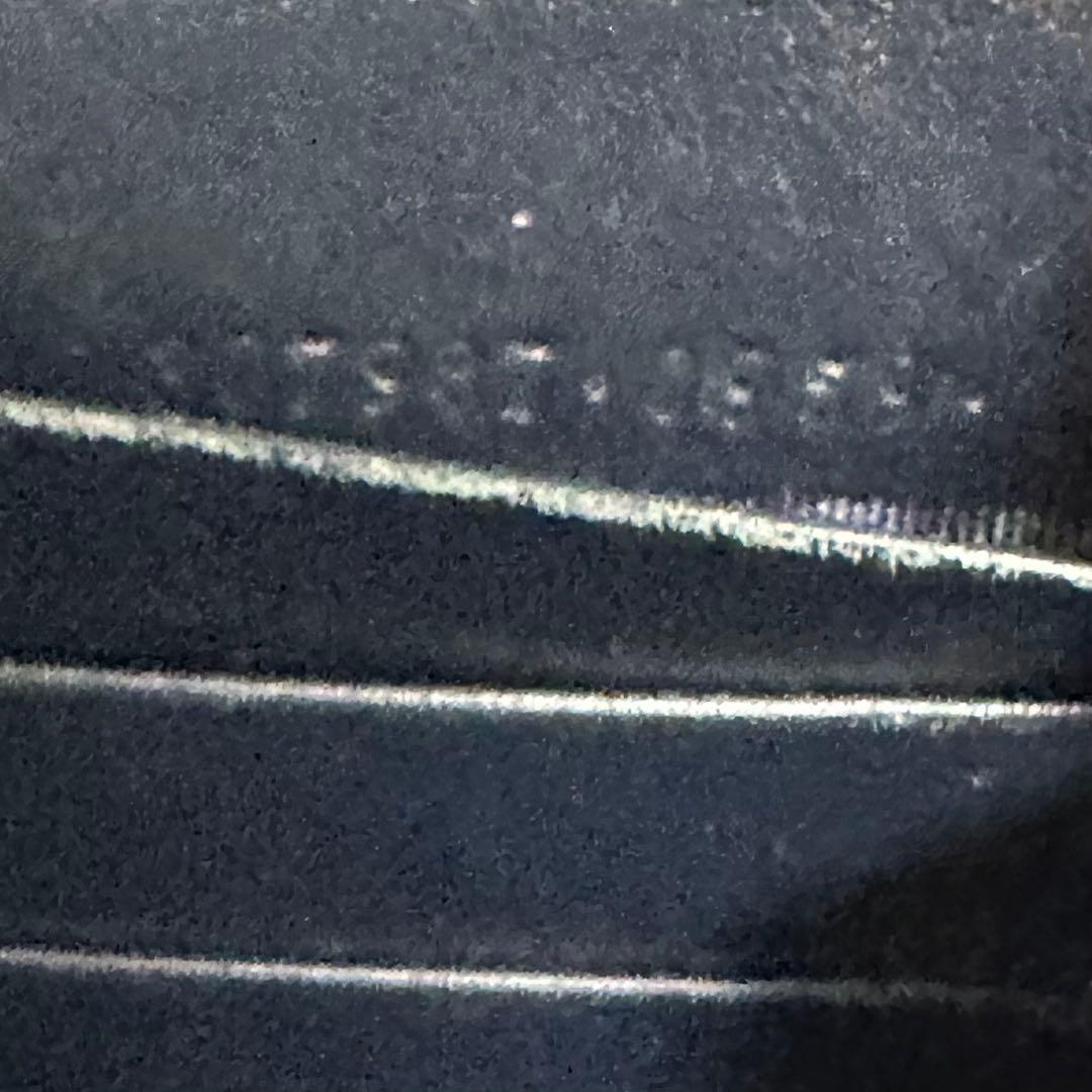 新品同様‼️ グッチ　GUCCI 財布　長財布　シマレザー　ラウンドファスナー