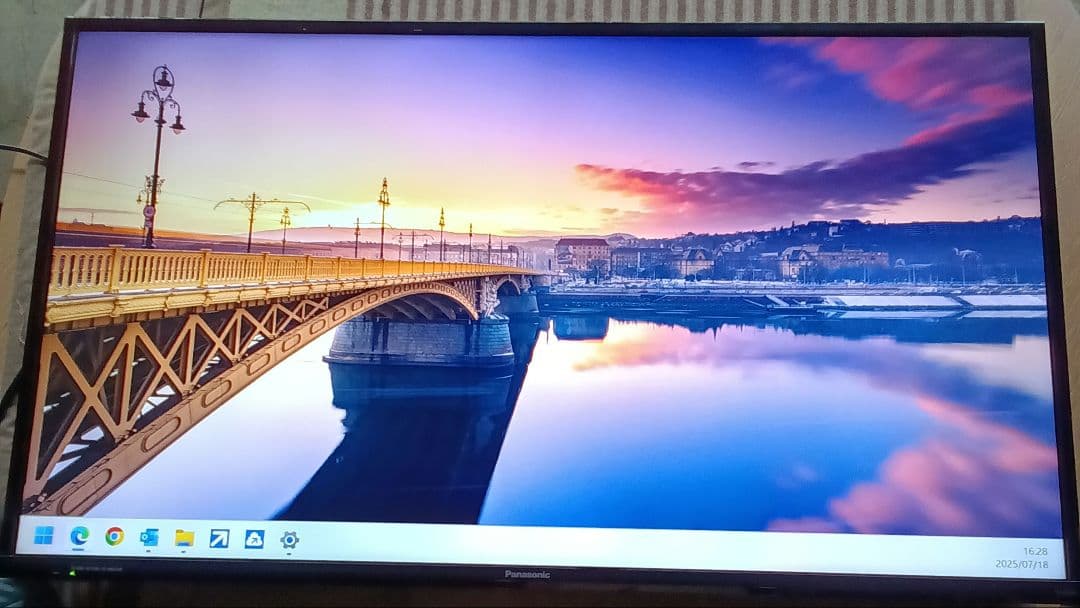 43インチ 液晶テレビ Panasonic VIERA TH-43D305