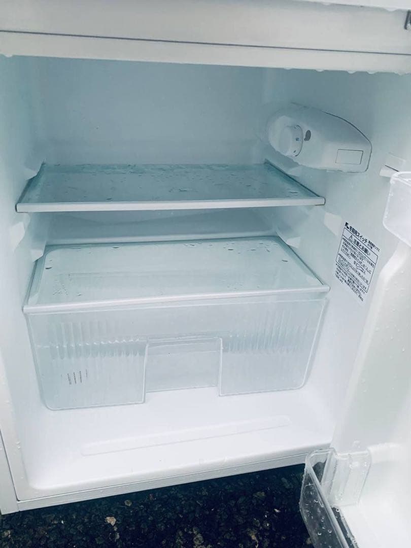 送料設置無料　YAMADA ノンフロン冷凍冷蔵庫　YRZ-C09B1