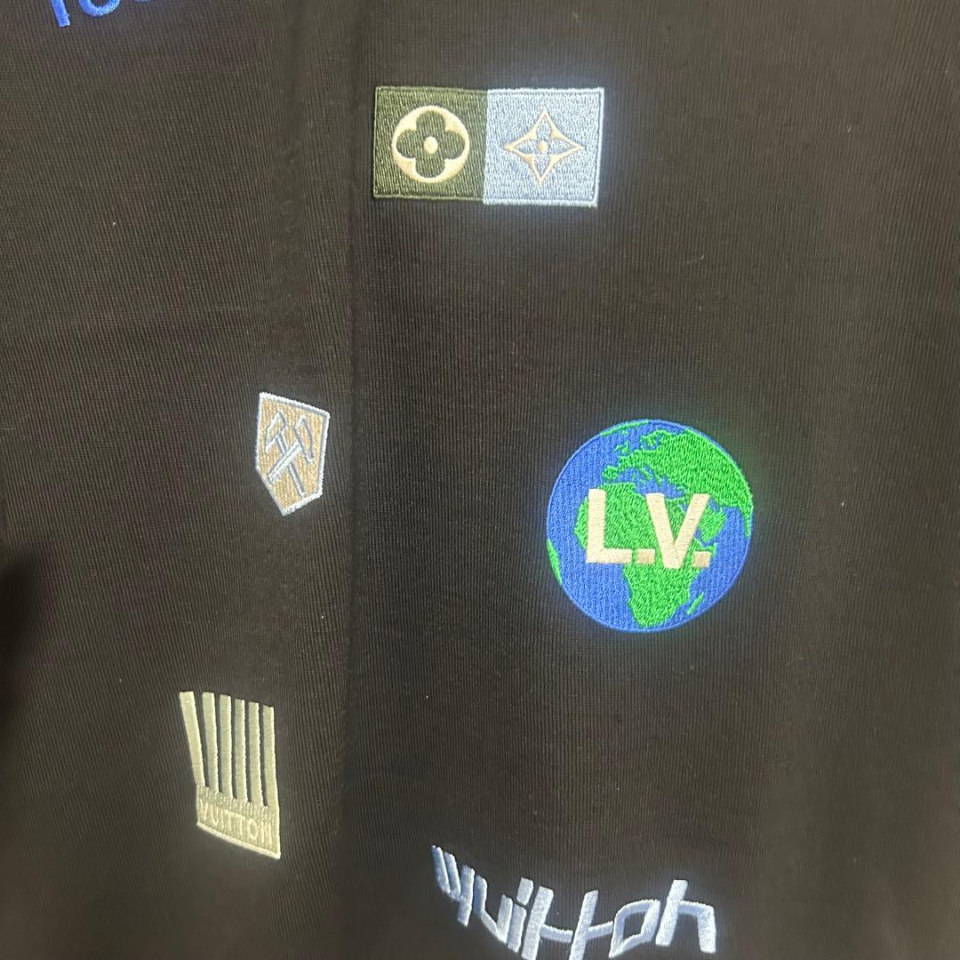 【未使用級】LOUIS VUITTON ルイヴィトン セーター　ワッペン S