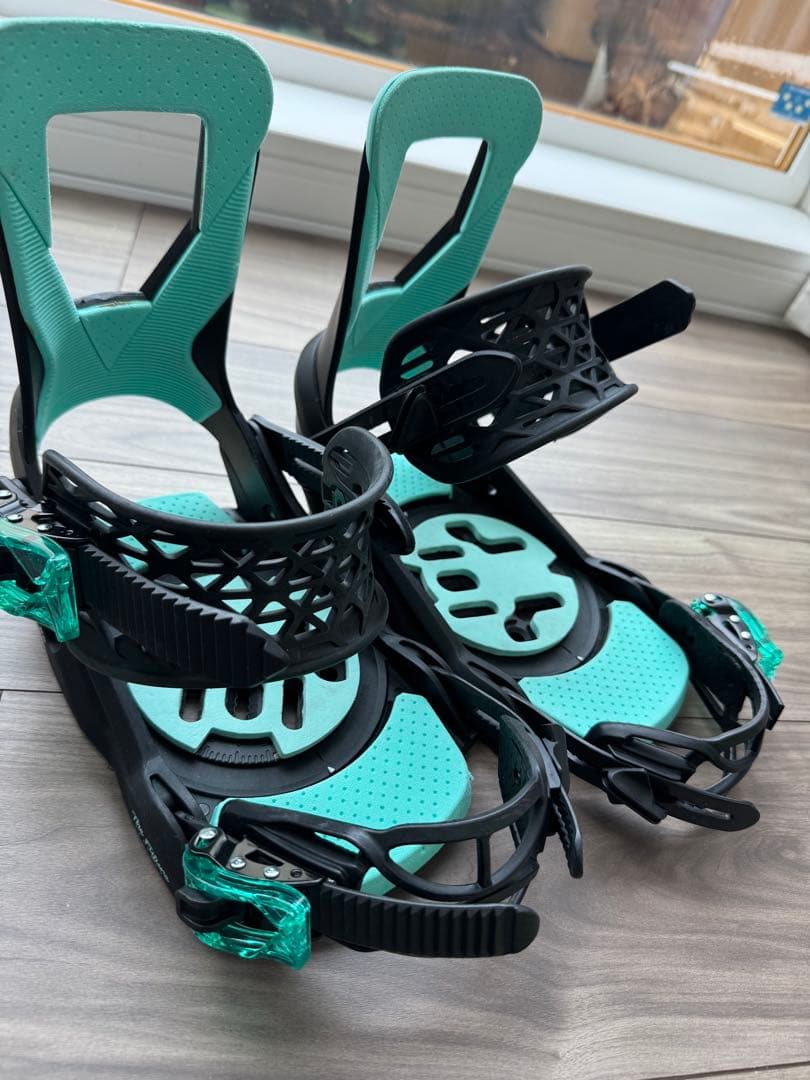 子供用　The Future スノーボードビンディング salomon