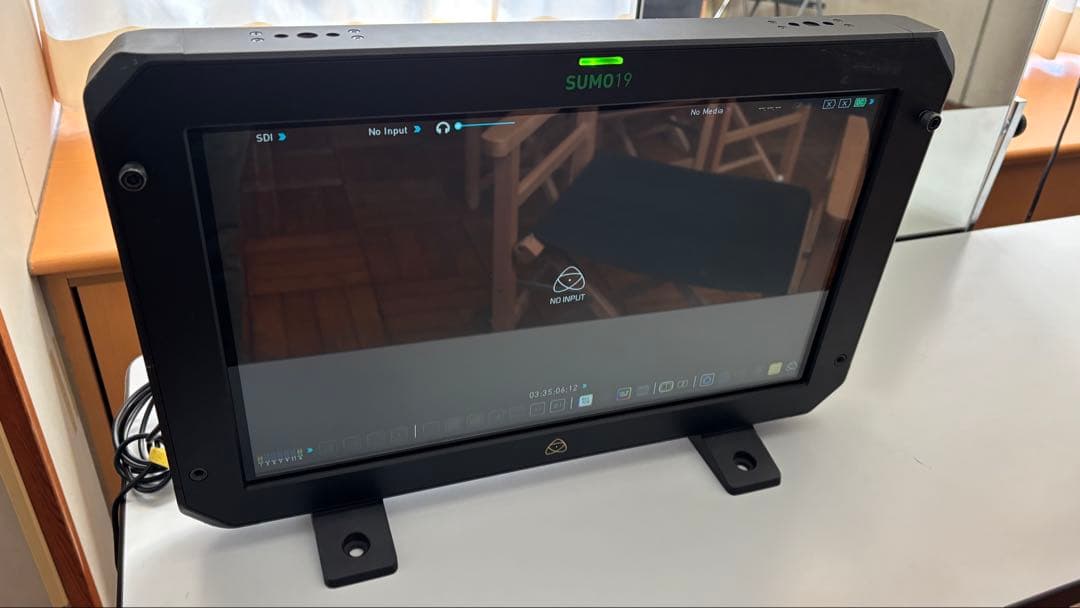 Atomos Sumo19 液晶モニター　 中古　ケース付き