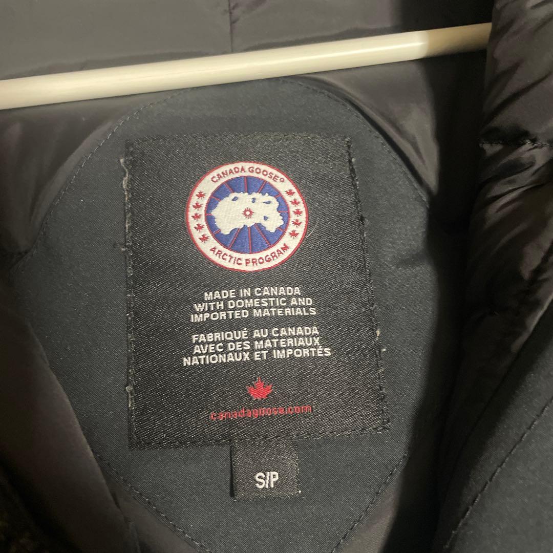 【最終値下げ】カナダグース　  ネイビー　Sサイズ