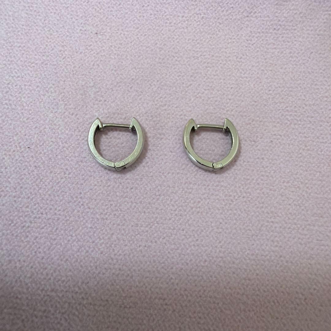 14K WG 中折れ　小ぶり　シンプルピアス