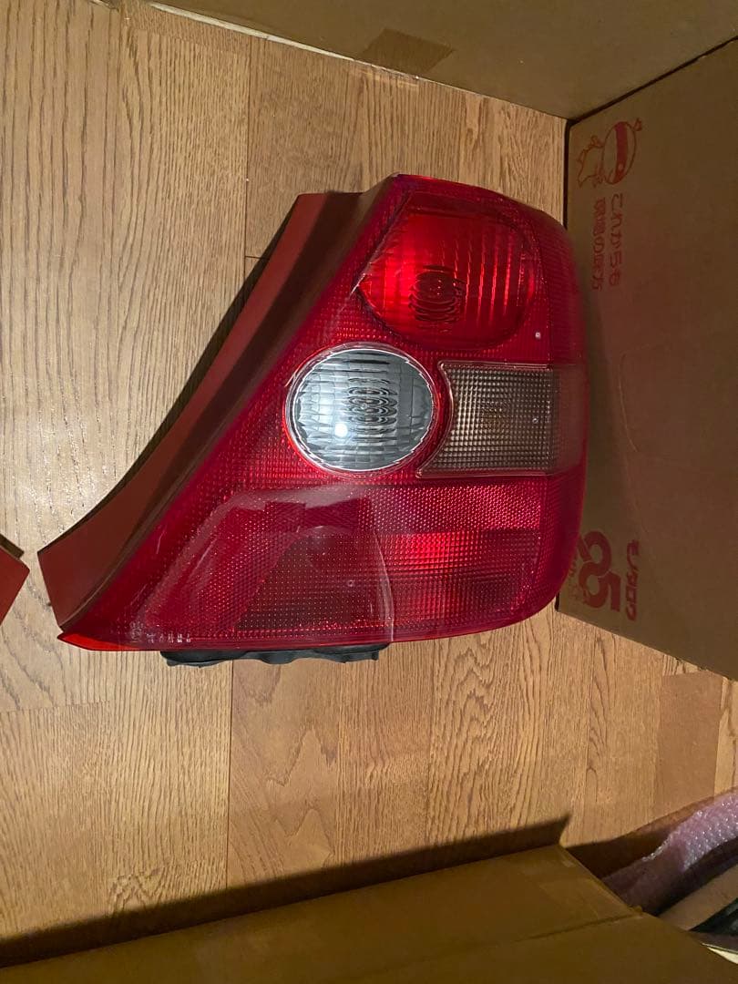 ep3　シビックタイプR　前期　LA-EP3 テールランプ　 テールレンズ