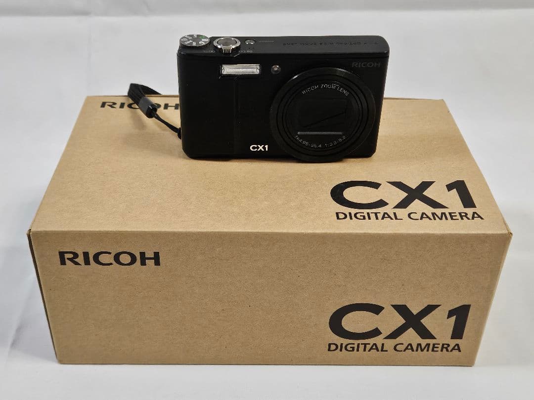 3連休限定価格【箱・純正ケース・予備バッテリー付】RICOH リコー CX1