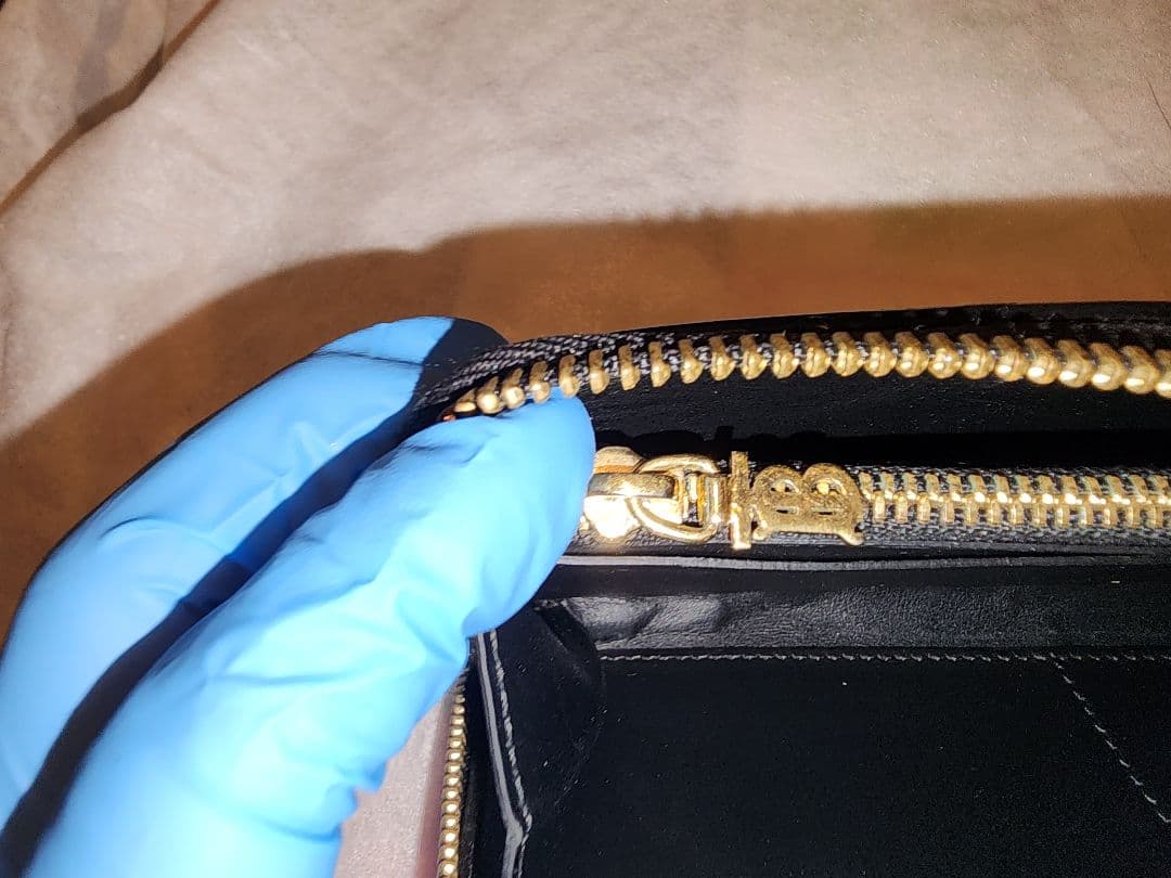 BURBERRY　バーバリー　ラウンドジップ　ウォレット　長財布　TBロゴ