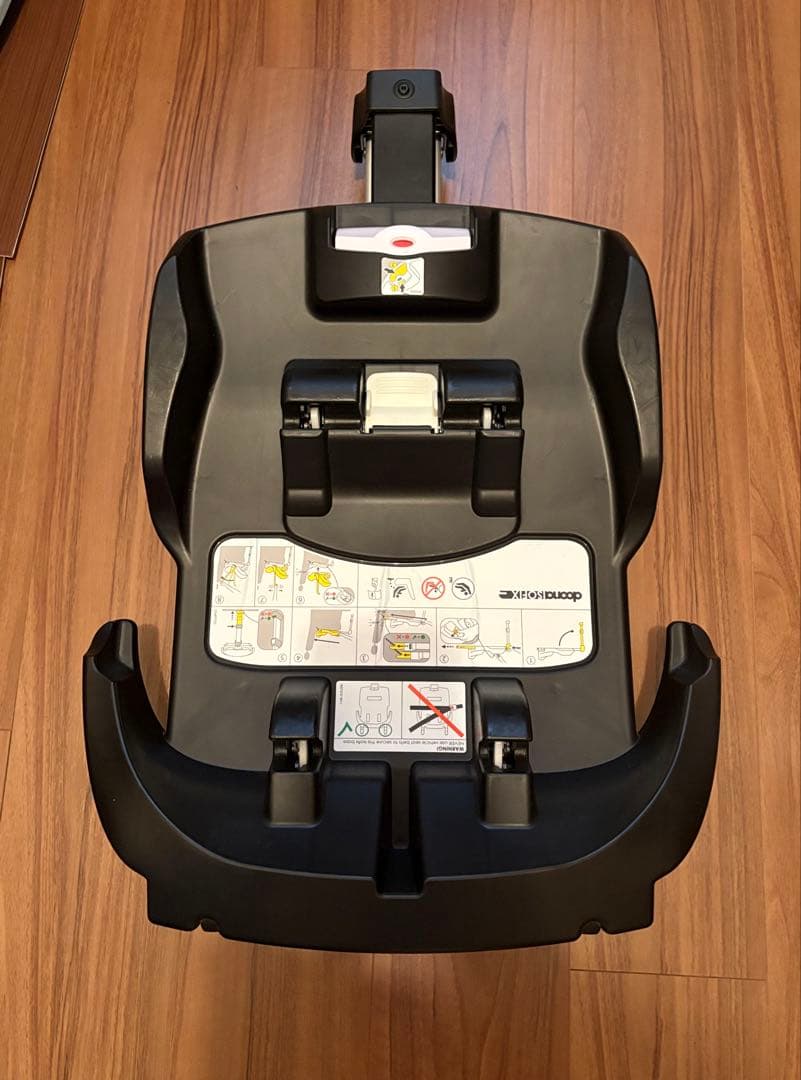 【de41】ドゥーナ　ベース ISOFIX ブラック
