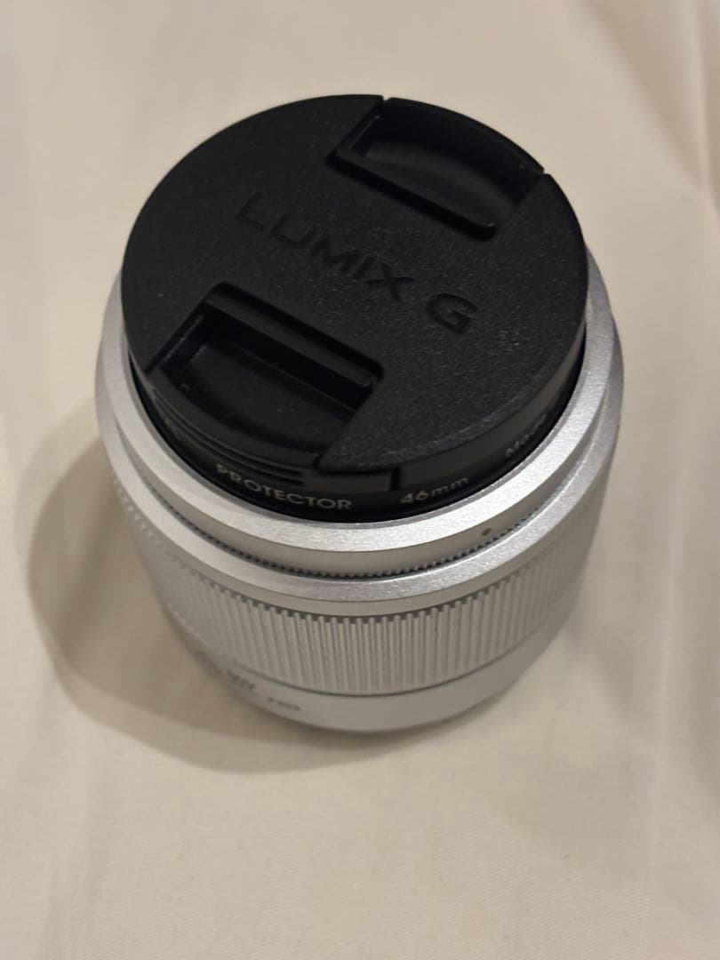 美品　Panasonic LUMIX G 25mm F1.7単焦点H-H025