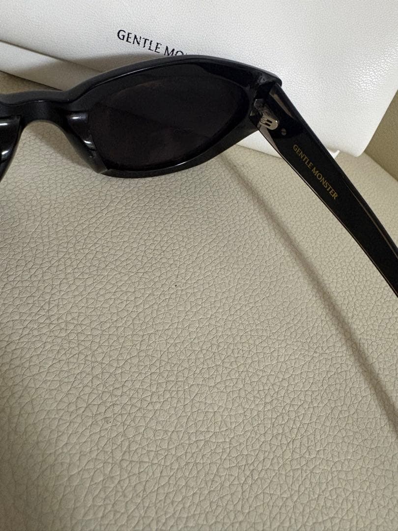 GENTLE MONSTER ジェントルモンスター　Dada