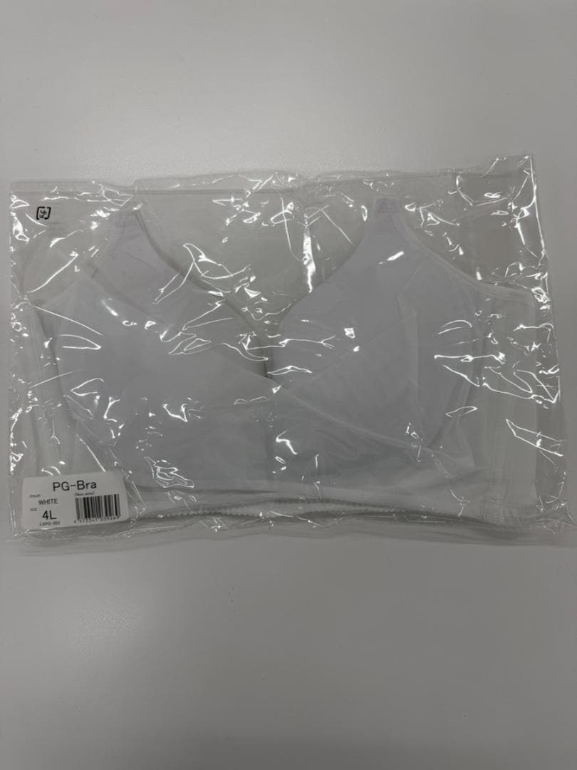 マノロ　【PGブラ】ホワイト　ブラック　ノンワイヤー　4L　2枚セット