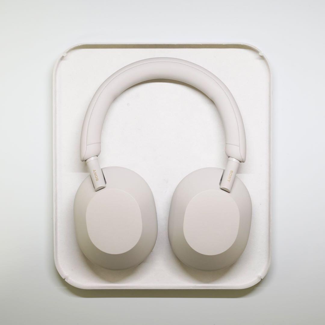 【ほぼ新品】SONY WH-1000XM5 プラチナシルバー