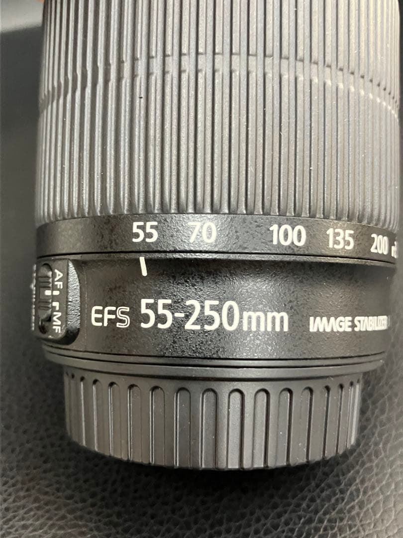 サト 様CANON EOS Kiss X10 レンズキット　一眼レフカメラ