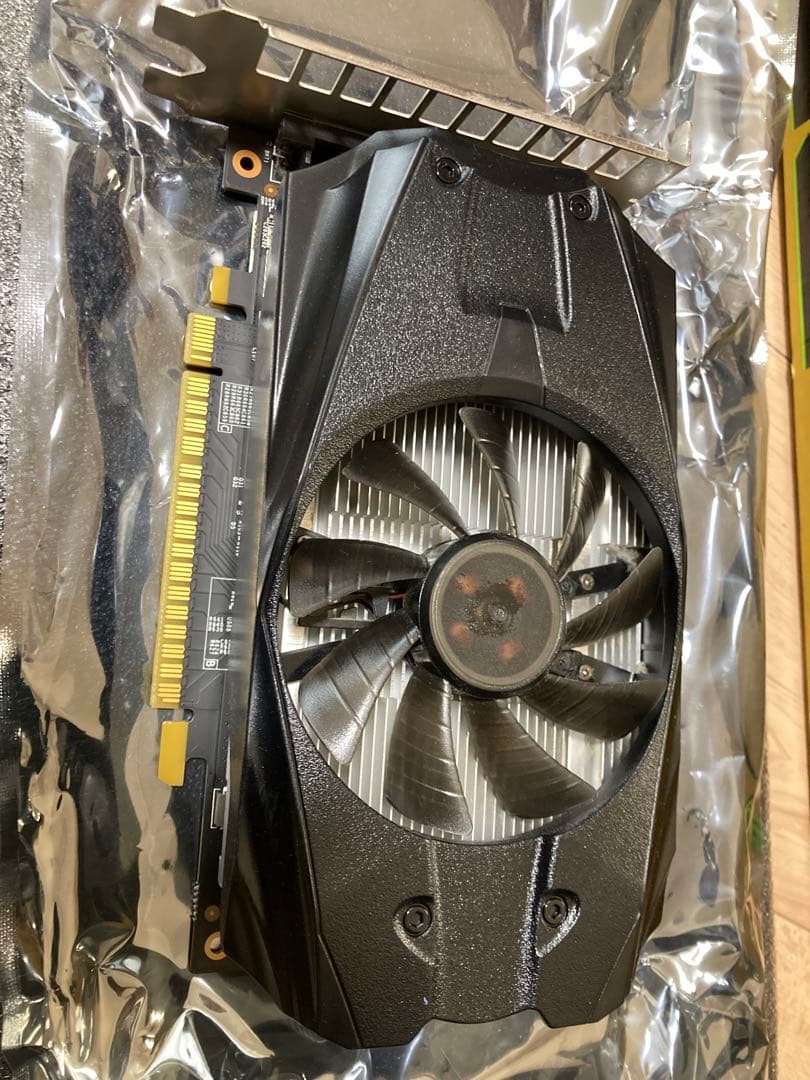 玄人志向 GeForce GTX1050ti 4GB グラフィックボード