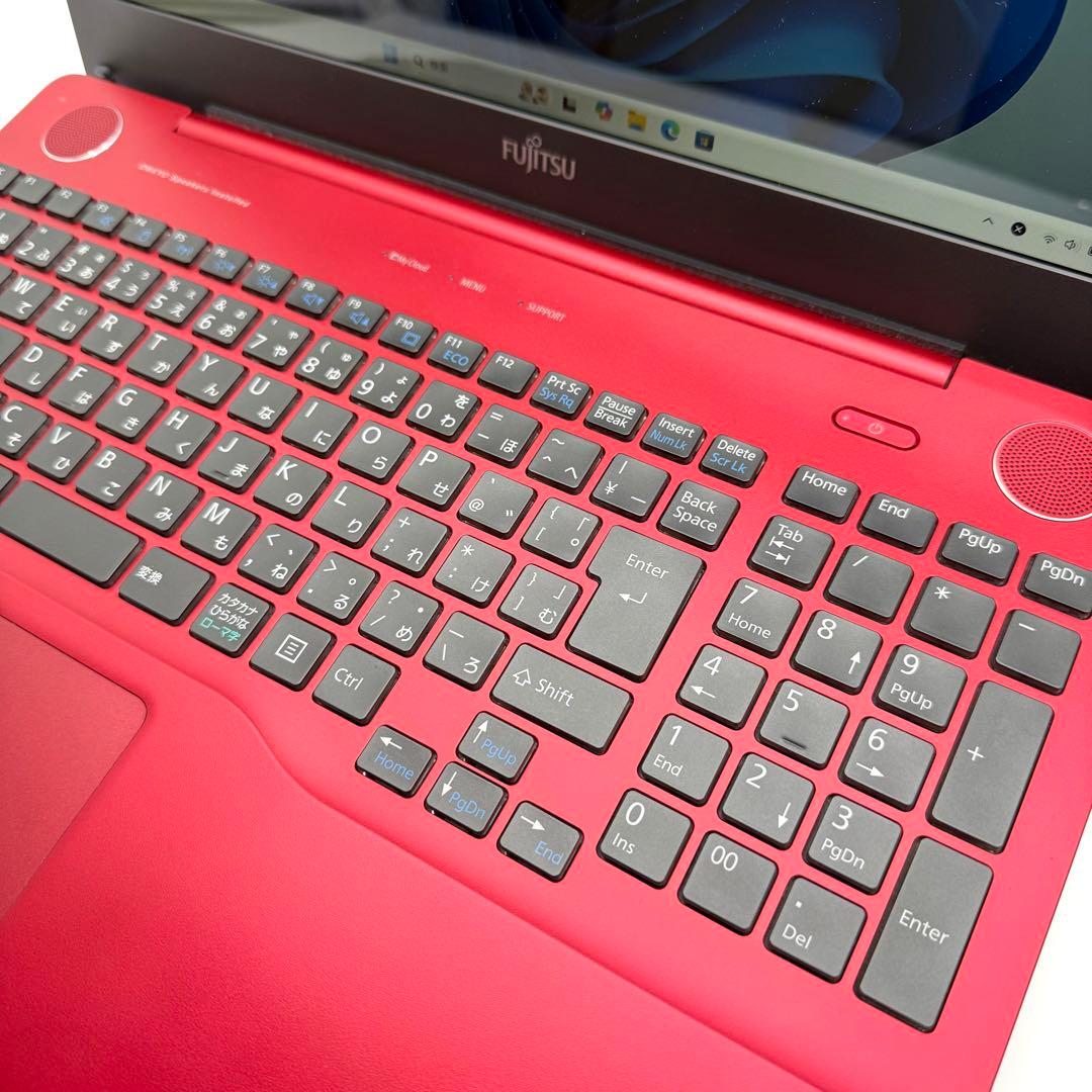 富士通ノートPC i7 16GB 新品SSD512 Blu-ray 11pro