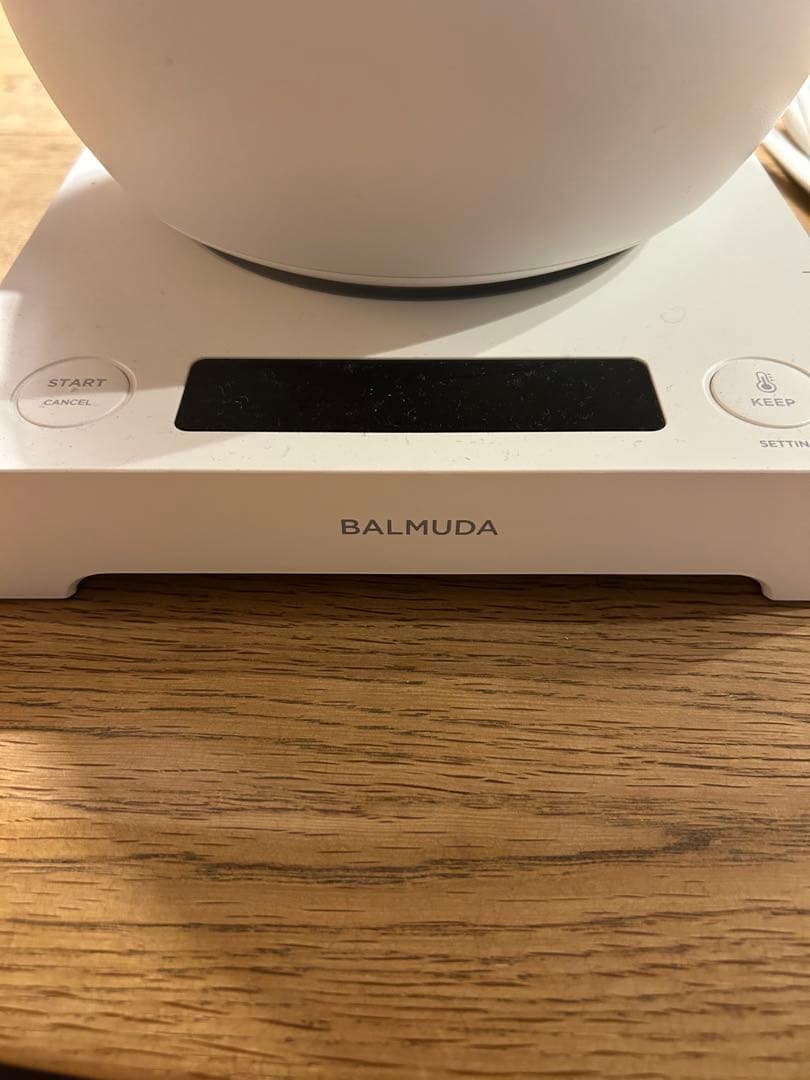 BALMUDA 電気ケトル ホワイト　箱付き