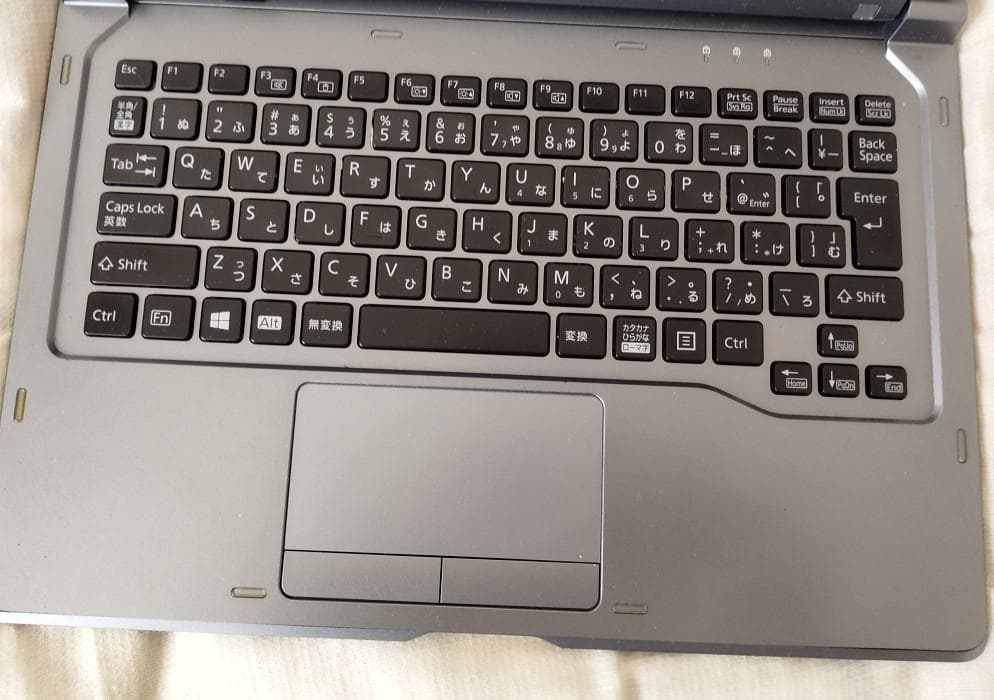 FujitsuArrowsTab Q665/L FARQ05001 中古品