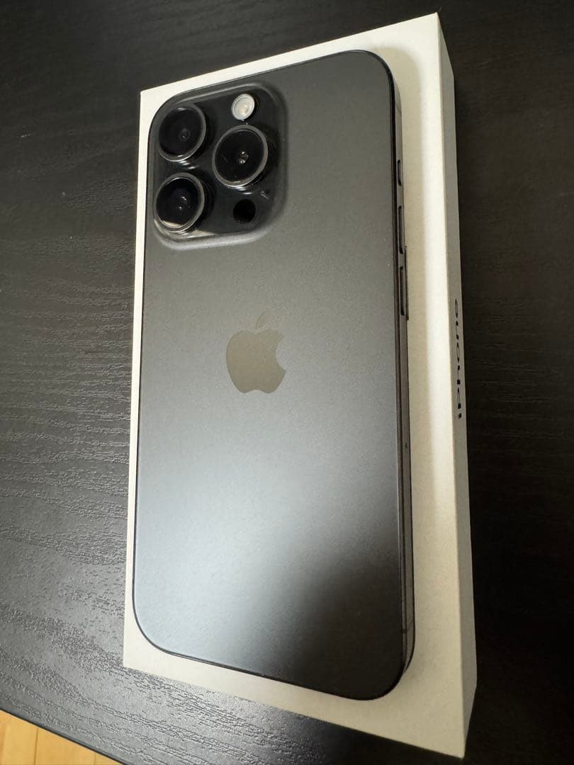 Apple iPhone 15 pro 256GB【1/22まで限定値下げ】