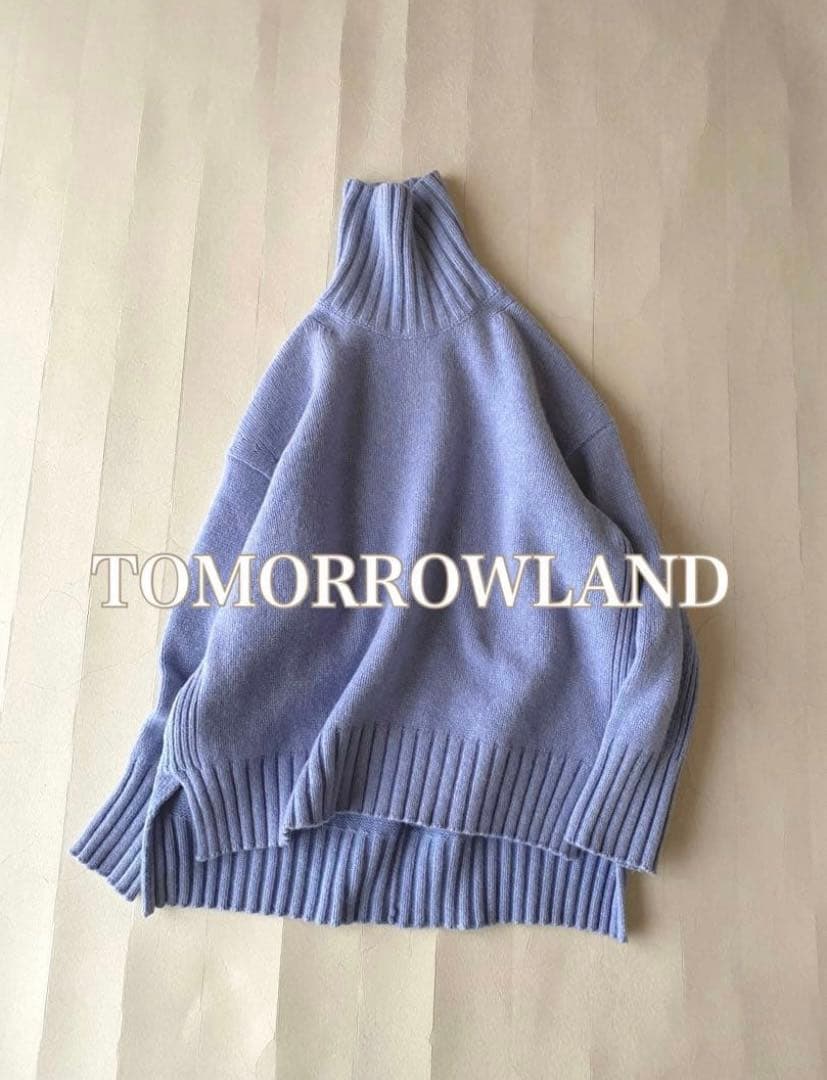 トゥモローランドTOMORROWLANDラムウールカシミヤタートルネックニット
