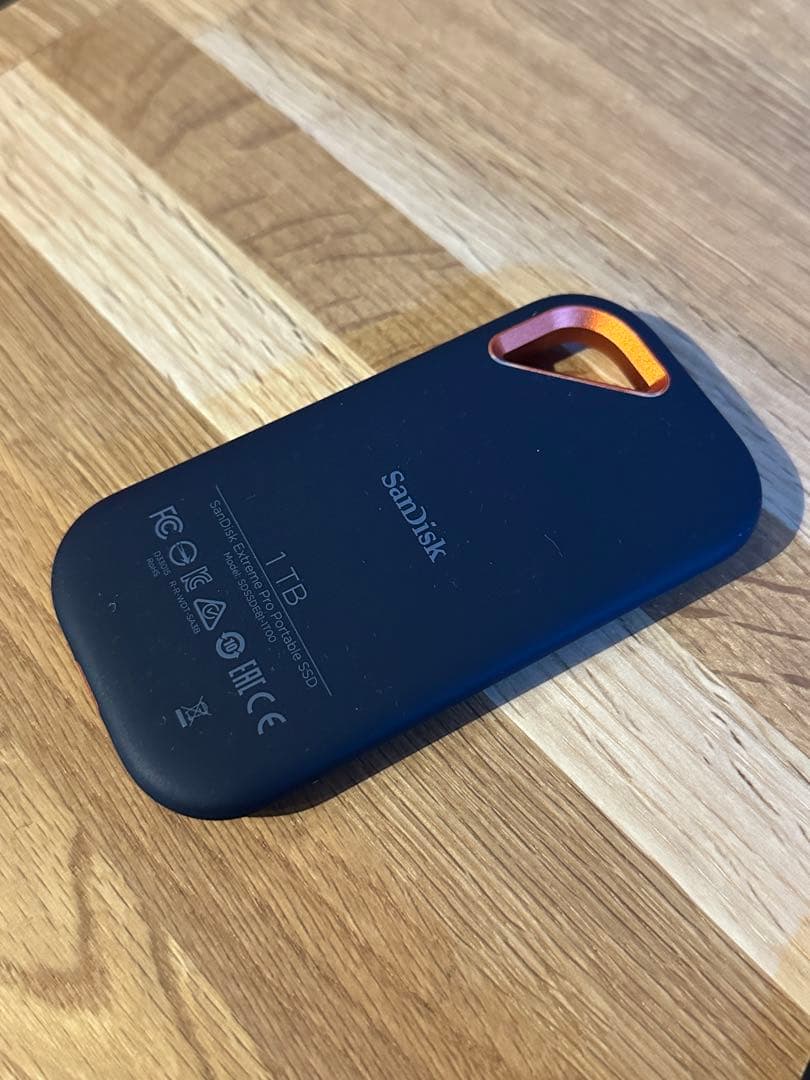 SanDisk エクストリームプロ1TB ポータブルSSD