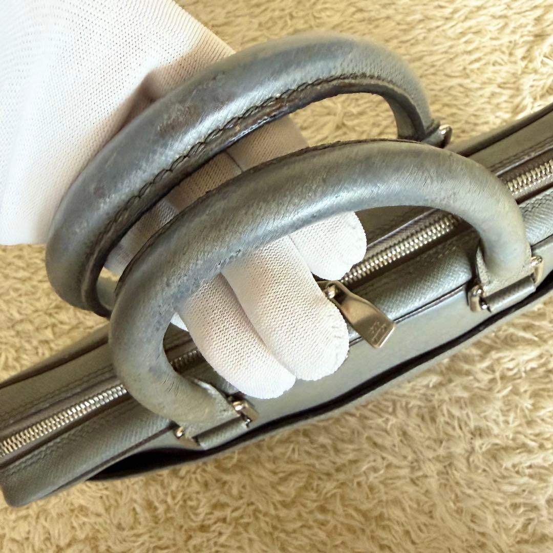 Louis Vuitton タイガ ポルトドキュマンPDB M32711 グレー